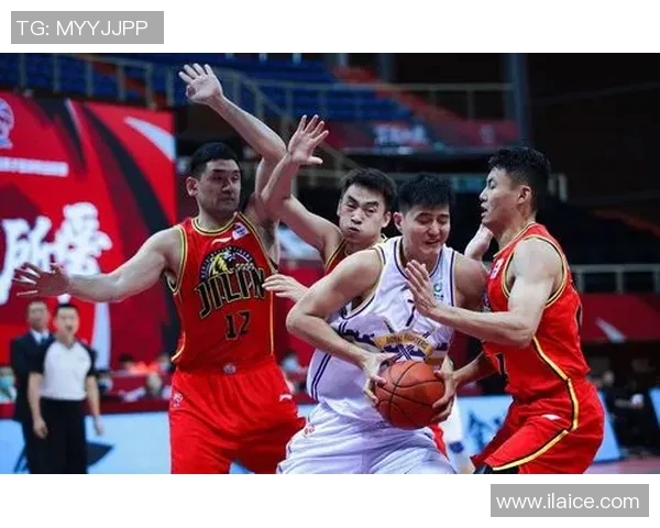 北京足球队强势领跑杯赛积分榜76分优势明显引发关注